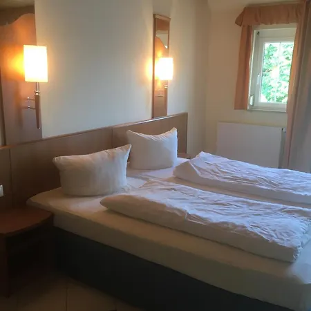 Bakony Panzio 3*