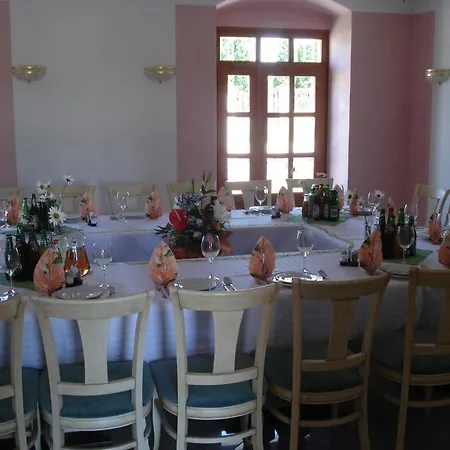 فندق مبيت وإفطار Bakony Panzio Tótvázsony