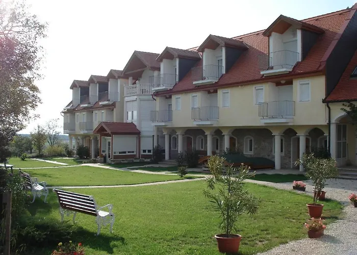 Bakony Panzio 3* Totvazsony
